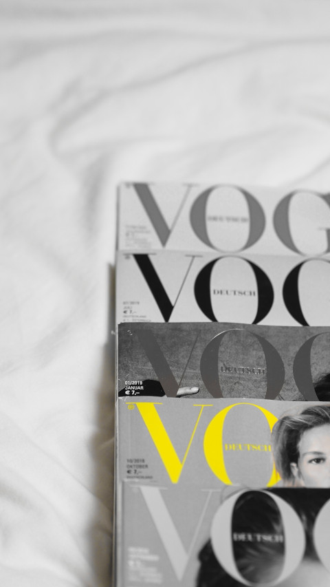 In der Modezeitschriften-Liste führt Vogue regelmäßig die weltweiten Rankings. In Deutschland gibt es aber noch einige weitere Frauenzeitschriften mit höheren Auflagen.